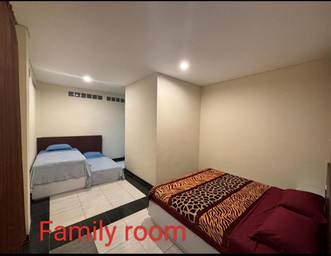 Chacha Homestay & Dormitory Ruteng Exteriér fotografie